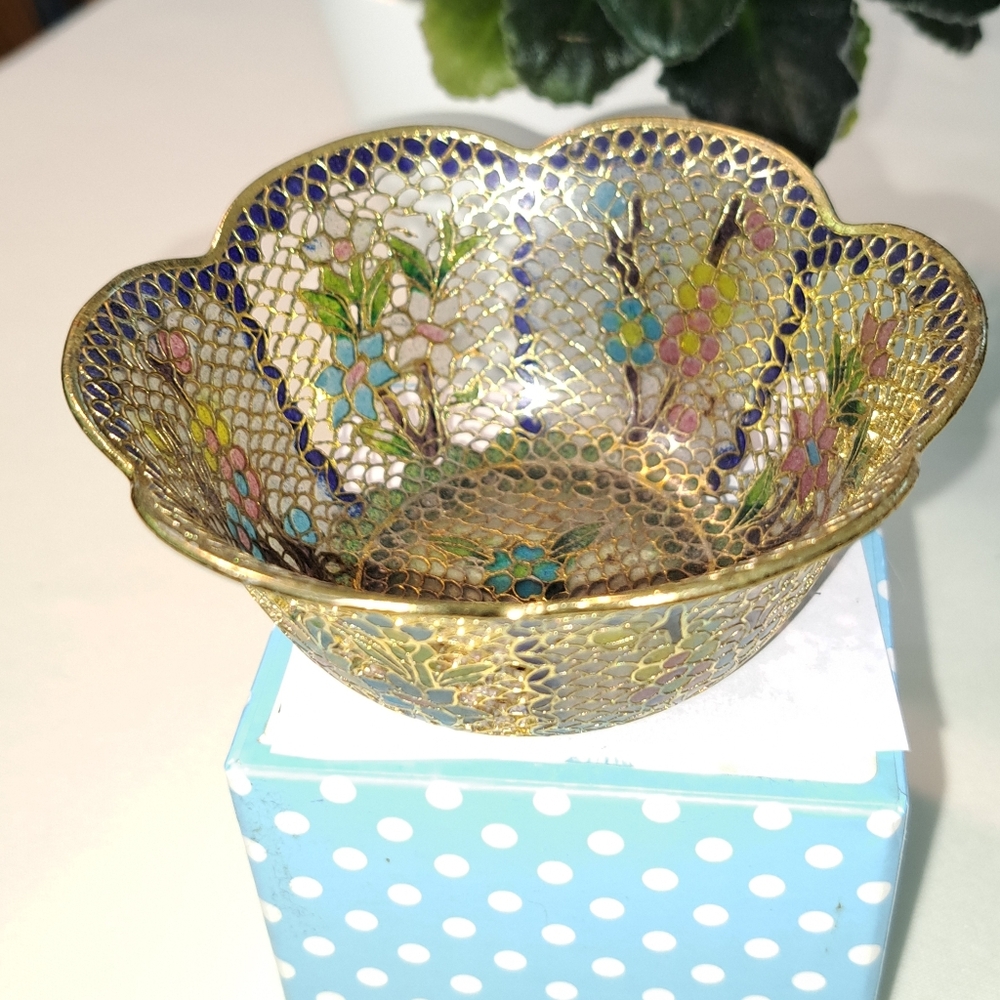 Vintage Chinese Art Decor, Elegant Floral Blue Pinks Gold Decorative Bowl